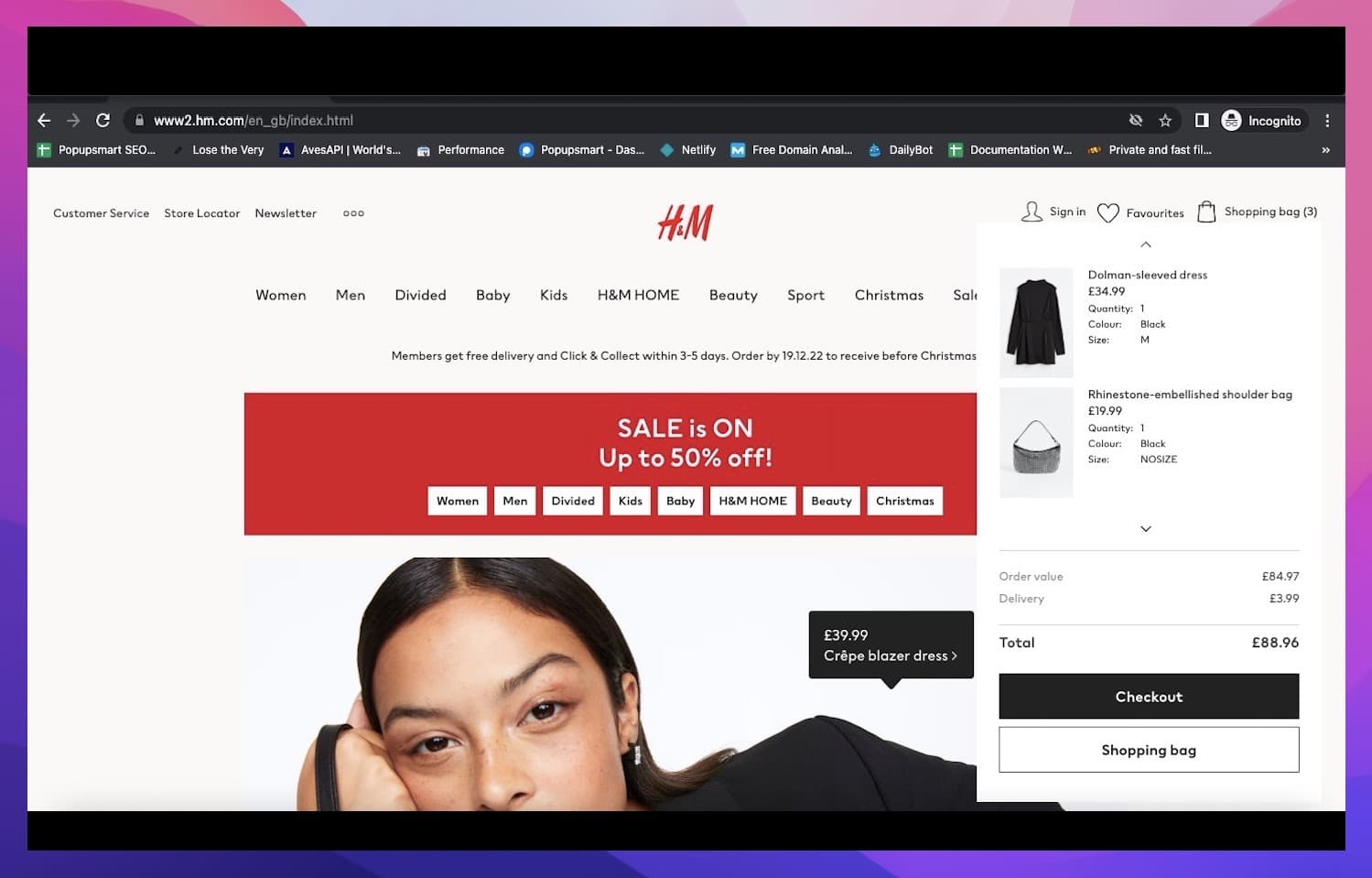 shopping bag of H&M on the homepage