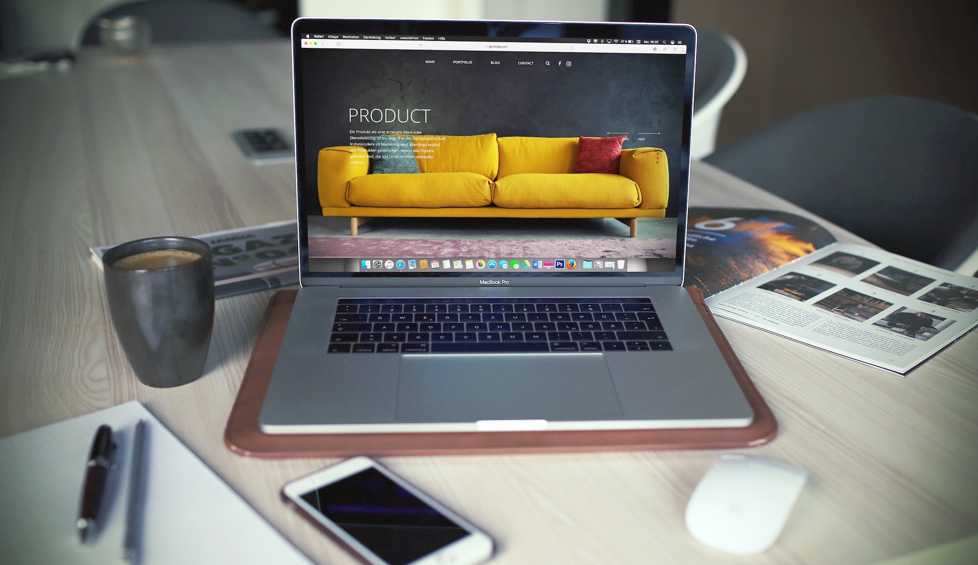 e-commerce website which is open on a MacBook Pro