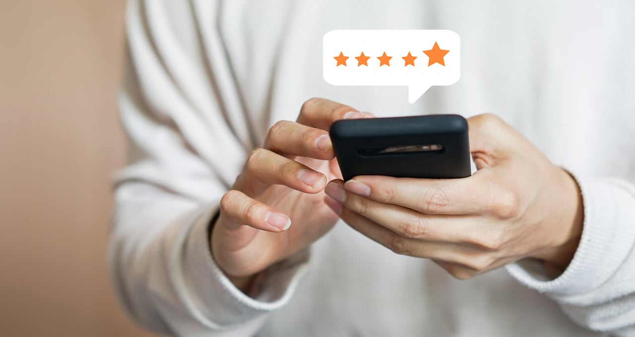 customer rating a product on mobile