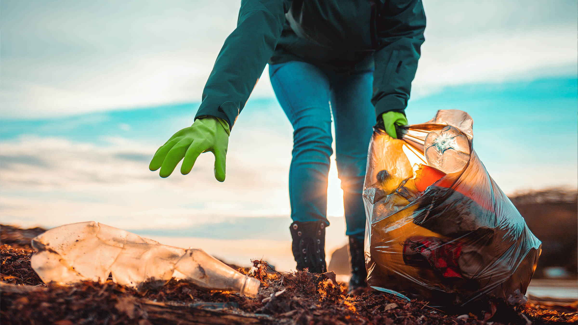 Volunteer collecting garbage